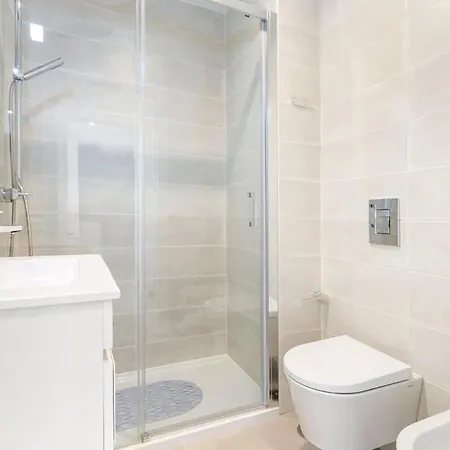 Wave Throne Heights Pool And Terrace Apartman *